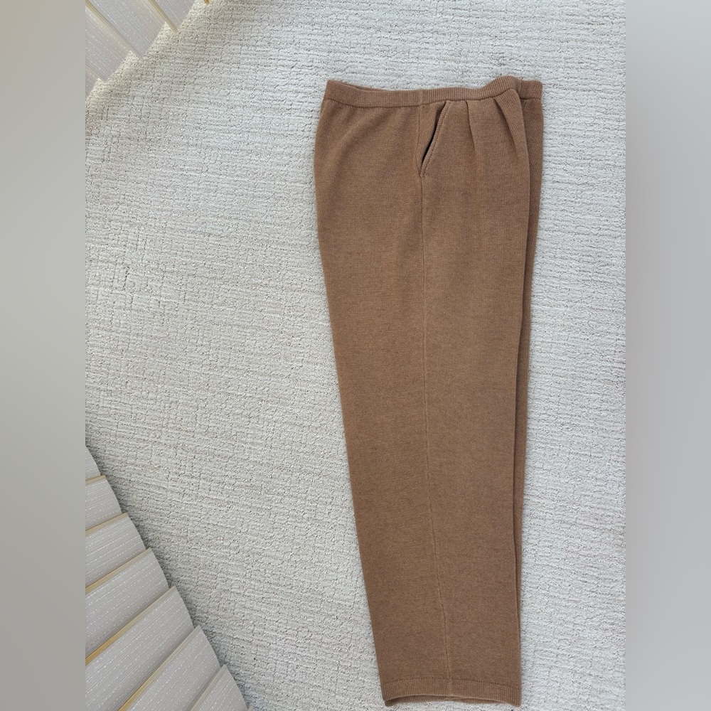 St. John Classic Brown Knit Women's Trousers - Picture 2 of 5